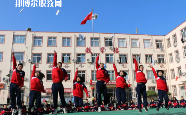 衡水兆華科技中專學(xué)校2022年報名條件、招生要求、招生對象