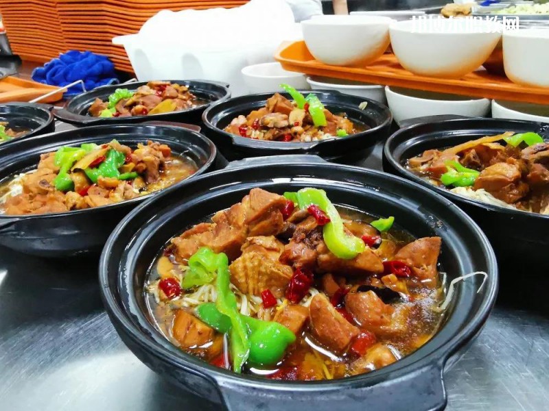 淮安高級職業(yè)技術(shù)學(xué)校2022年食堂條件