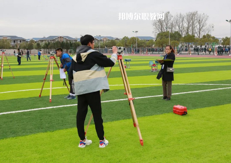 鹽城市經(jīng)貿高級職業(yè)學校2022年報名條件、招生要求、招生對象