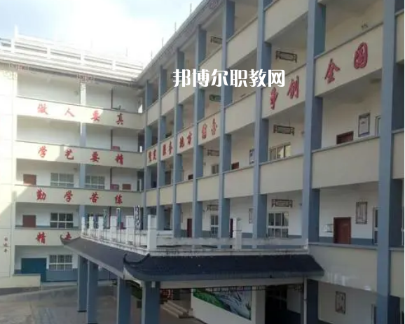 榕江縣中等職業(yè)學校2022年報名條件、招生要求、招生對象