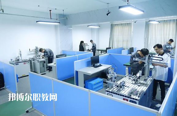 滄縣職業(yè)技術(shù)教育中心2022年報名條件、招生要求、招生對象