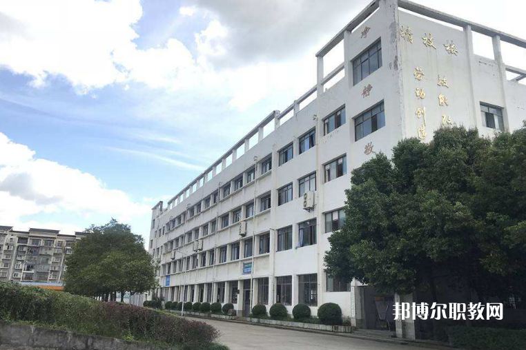 遂寧應用高級技工學校2022年招生要求，報名條件，招生對象