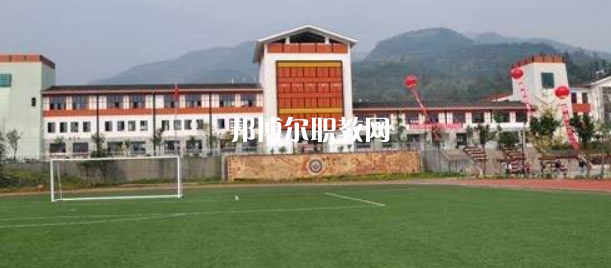 阿壩衛(wèi)生學(xué)校2022年報(bào)名條件、招生要求、招生對(duì)象