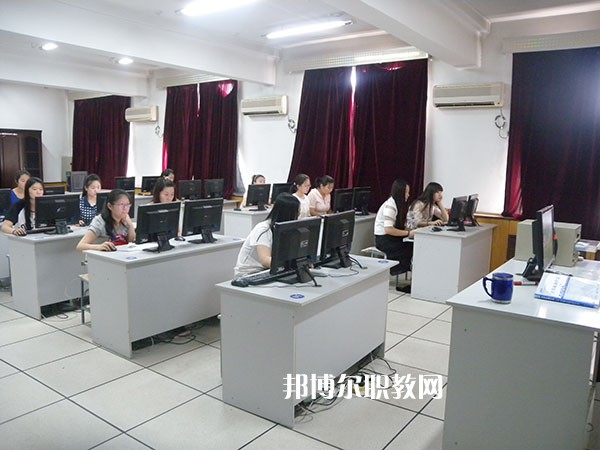 張家口科技職業(yè)學(xué)校2022年學(xué)費、收費多少