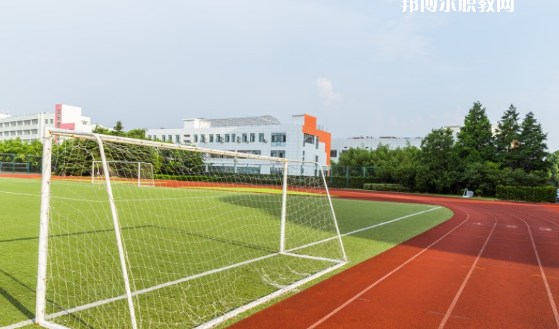 保山隆陽區(qū)職業(yè)技術(shù)學(xué)校2022年報(bào)名條件、招生要求、招生對象