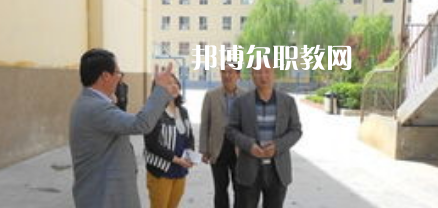 保山隆陽區(qū)職業(yè)技術(shù)學校2022年招生辦聯(lián)系電話