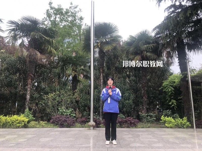 揚州生活科技學(xué)校2022年報名條件、招生要求、招生對象