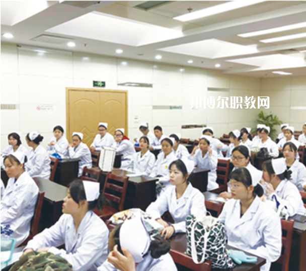 無錫協(xié)新技工學(xué)校2022年報(bào)名條件、招生要求、招生對象