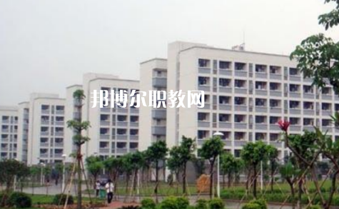 西雙版納經(jīng)濟管理職業(yè)學校2022年招生錄取分數(shù)線