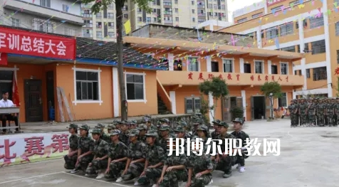 黔東南州工業(yè)學校2022年學費、收費多少