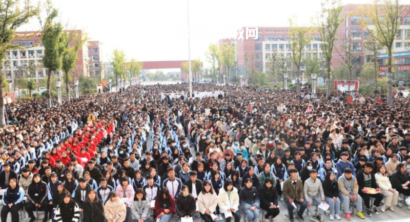 靈璧高級(jí)職業(yè)技術(shù)學(xué)校2022年報(bào)名條件、招生要求、招生對(duì)象