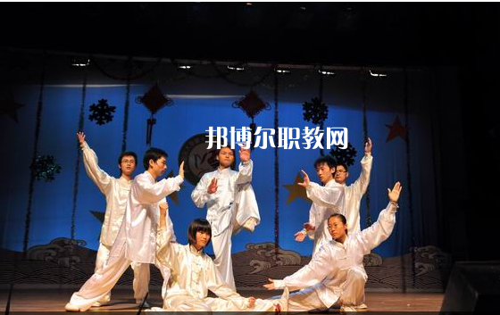 南京華東信息工程技工學(xué)校2022年報名條件、招生要求、招生對象