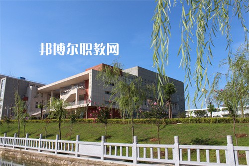 安徽六安技師學(xué)院2022年報名條件、招生要求、招生對象