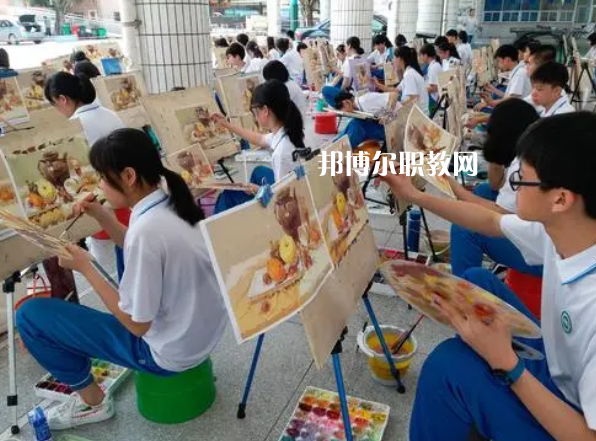 廣州海珠區(qū)工藝美術(shù)職業(yè)學校2022年招生辦聯(lián)系電話