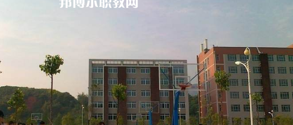 平昌縣成人中等專業(yè)學(xué)校2022年報(bào)名條件、招生要求、招生對(duì)象