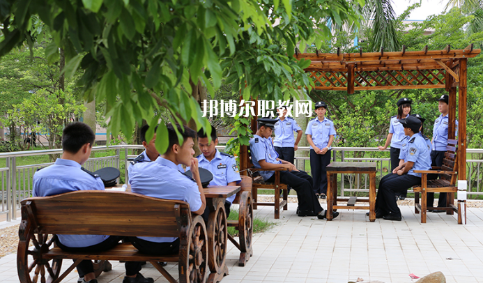 化州鑒江司法職業(yè)學校2022年學費、收費多少