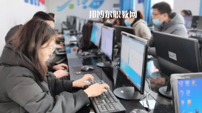 合肥中科信息工程技工學(xué)校2022年報(bào)名條件、招生要求、招生對(duì)象