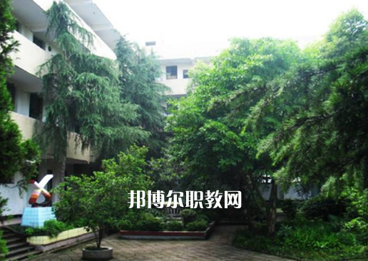 內(nèi)江求是職業(yè)技術(shù)學(xué)校2022年報(bào)名條件、招生要求、招生對(duì)象