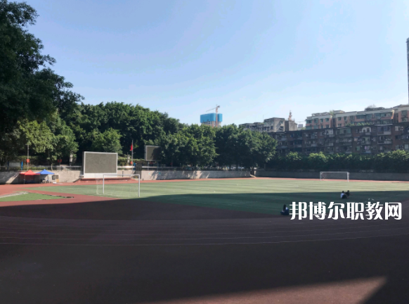 南華縣職業(yè)高級中學2022年招生辦聯(lián)系電話