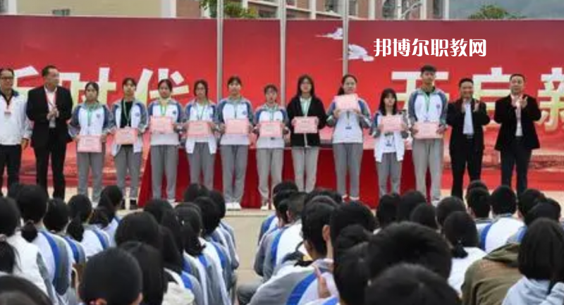 龍門(mén)縣職業(yè)技術(shù)學(xué)校2022年招生辦聯(lián)系電話(huà)