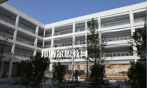 黃山旅游管理學校2022年報名條件、招生要求、招生對象