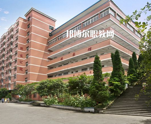 重慶渝東衛(wèi)生學(xué)校2022年報(bào)名條件、招生要求、招生對(duì)象