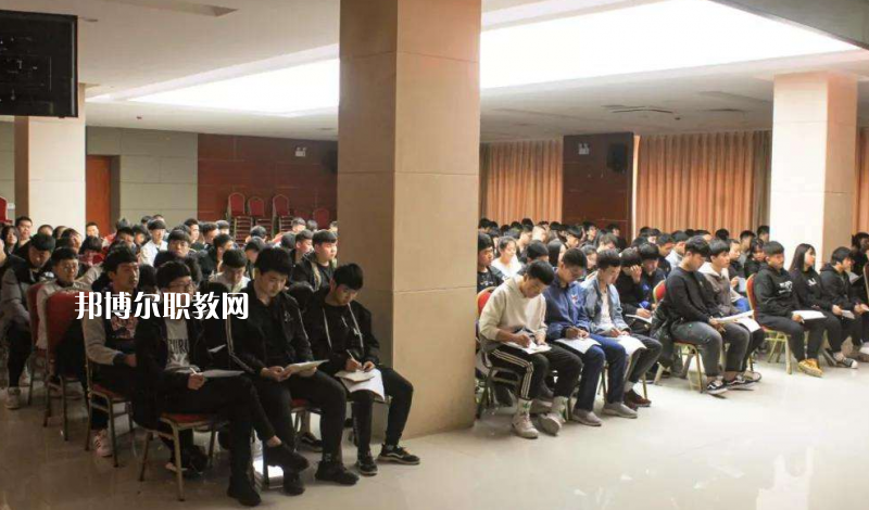 固安職業(yè)技術(shù)教育中心2022年招生辦聯(lián)系電話(huà)