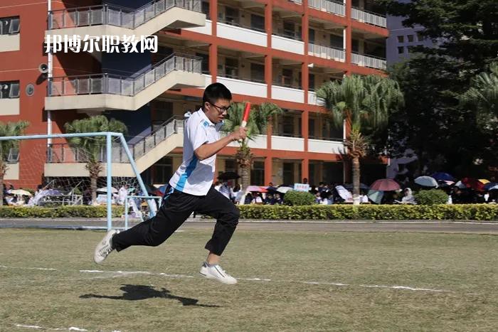 佛山順德區(qū)李偉強(qiáng)職業(yè)技術(shù)學(xué)校2022年學(xué)費(fèi)、收費(fèi)多少