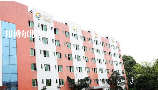 四川質(zhì)量技術(shù)監(jiān)督學(xué)校2022年報(bào)名條件、招生要求、招生對(duì)象