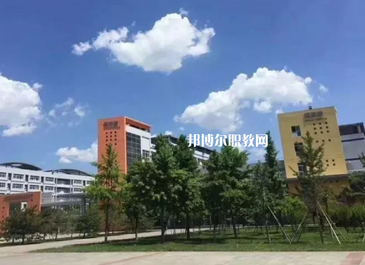 紅河州民族師范學(xué)校2022年學(xué)費(fèi)、收費(fèi)多少