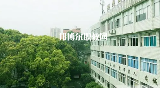 德宏州中等職業(yè)學(xué)校2022年學(xué)費(fèi)、收費(fèi)多少