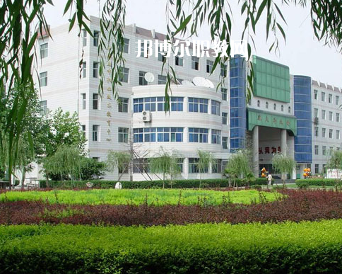 紅河州衛(wèi)生學(xué)校2022年學(xué)費(fèi)、收費(fèi)多少