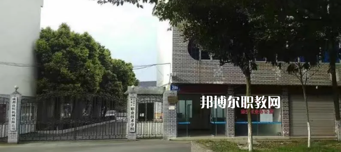 成都莊園機電職業(yè)技術學校怎么樣、好不好