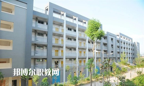 大竹縣職業(yè)中學(xué)2022年報名條件、招生要求、招生對象