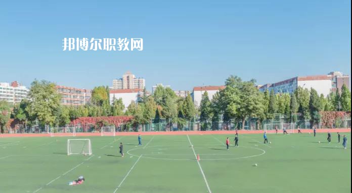 楚雄州體育運(yùn)動(dòng)學(xué)校2022年招生辦聯(lián)系電話(huà)