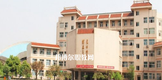 成都中醫(yī)藥大學(xué)附屬學(xué)校龍泉校區(qū)2022年報名條件、招生要求、招生對象