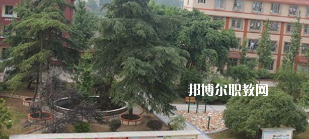 樂山商務技工學校怎么樣、好不好