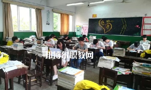 湘潭縣就業(yè)職業(yè)技術(shù)學(xué)校2022年報名條件、招生要求、招生對象
