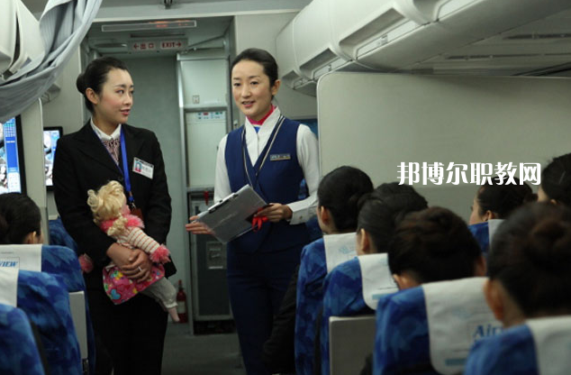 甘肅2022年讀鐵路學(xué)校要多少錢(qián)