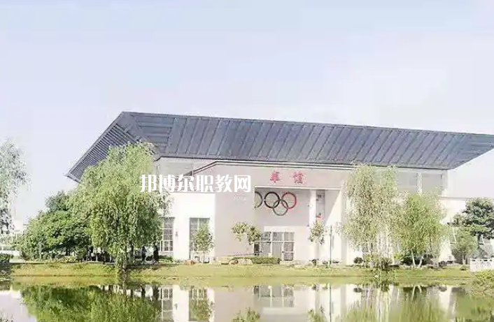 江蘇高淳中等專業(yè)學校2022年報名條件、招生要求、招生對象