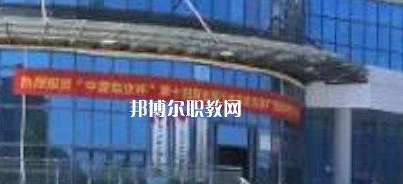 百色工業(yè)技工學(xué)校2022年報(bào)名條件、招生要求、招生對(duì)象