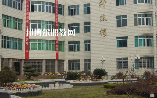 麻城工業(yè)學校2022年報名條件、招生要求、招生對象