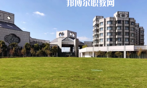 荊州職業(yè)教育中心學(xué)校2022年怎么樣、好不好