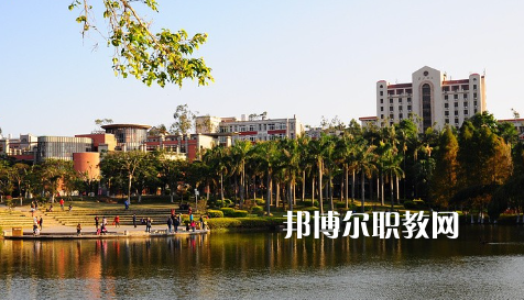 湖北東風(fēng)汽車技師學(xué)院2022年報名條件、招生要求、招生對象