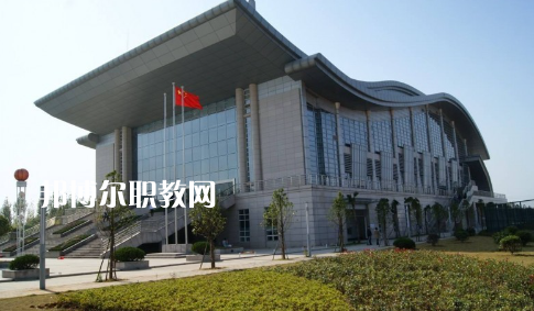 武漢體育運(yùn)動(dòng)學(xué)校2022年報(bào)名條件、招生要求、招生對(duì)象