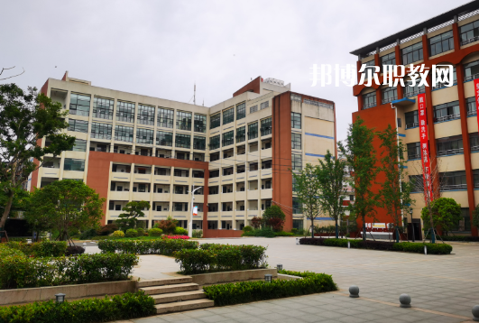 武漢石牌嶺高級職業(yè)中學(xué)2022年怎么樣、好不好