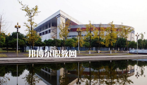 武漢供銷商業(yè)學(xué)校2022年報(bào)名條件、招生要求、招生對(duì)象