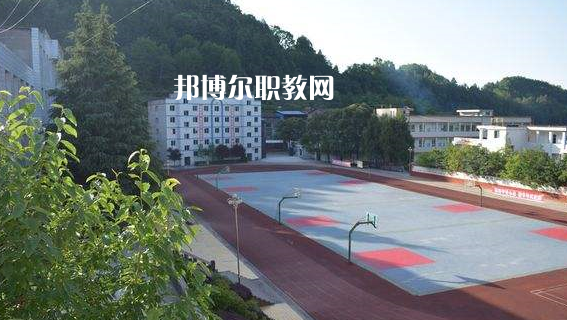 平昌縣西興職業(yè)中學(xué)2022年怎么樣、好不好