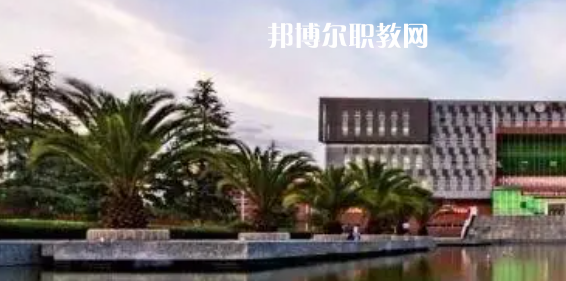 云南高職?？圃盒Ｅ琶?8強