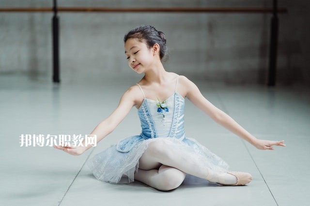 成都現(xiàn)代職業(yè)技術(shù)學(xué)校有哪些招生專業(yè)(2023年) 成都現(xiàn)代職業(yè)技術(shù)學(xué)校有哪些招生專業(yè)(2023年)